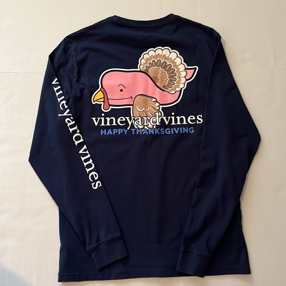 Vineyard Vines adult small long sleeve tee